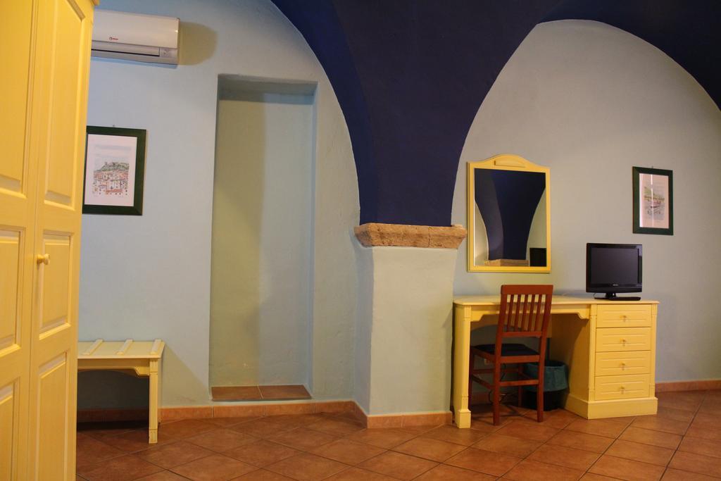 Sa Balza Guest House Bosa Exterior photo